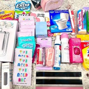 Everything You Need For Your Bag! 👛💅